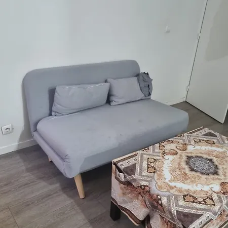 Close To Paris Apartment
